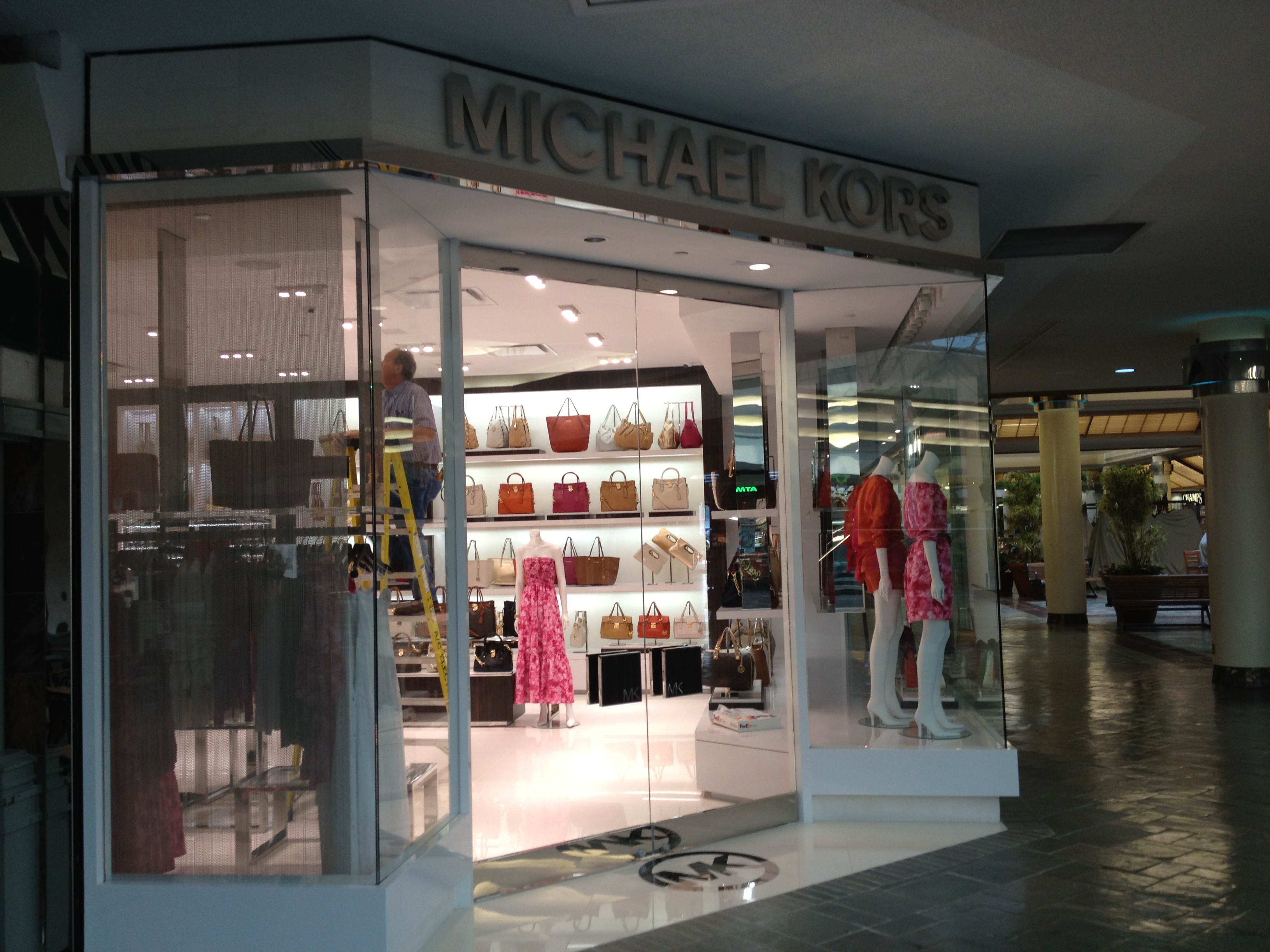 michael kors in lakeside mall